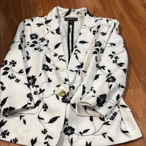 Floral Black and White Women's Blazer